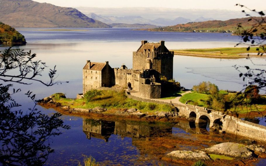 Eilean Donan Castle 1 Aspect Ratio X - The Isle of Skye Tour