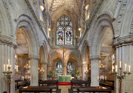 Rosslyn Chapel Interior 2 Aspect Ratio 444x310